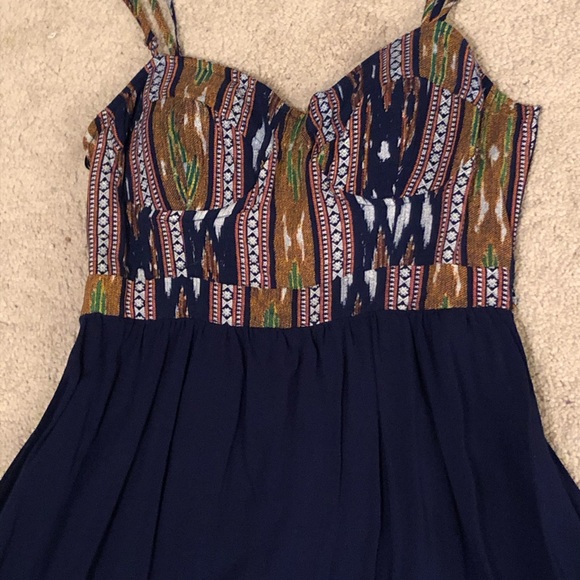 Juniors dress - Picture 2 of 4